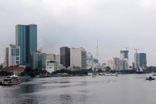 Việt Nam thành tâm điểm cuộc chiến viện trợ Trung-Nhật