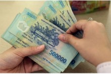 Banks not to splurge on Tet bonuses despite surging profits