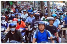HCMC will not ban motorbikes, promises leader