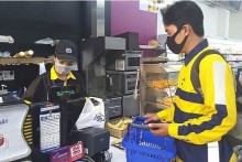 Online shopping surges on Vietnam social distancing campaign