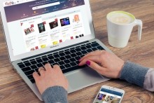 Doanh nghiệp xoay sở kinh doanh trực tuyến thoát khủng hoảng