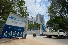 Hàng chục chung cư bị chậm sổ hồng vì xây sai phép