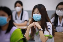 Vietnamese students perform worst in English in national high school exam