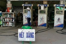 Gas stations run out of fuel in southern Vietnam