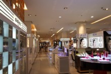 Hà Nội: Ảm đạm trung tâm thương mại