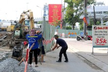 Construction sites on Saigon roads pave path to ruin for businesses