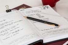 Contractors still failing to meet budgets and programmes