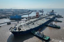 Giá dầu thế giới thấp nhất 5 tháng